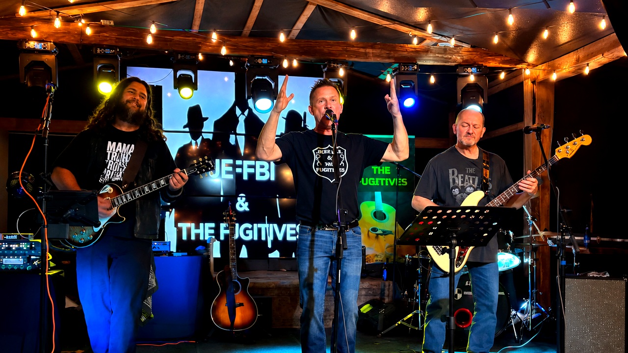JEFFBI & The Fugitives performing live at Tipsy Teeze in Morgantown, WV